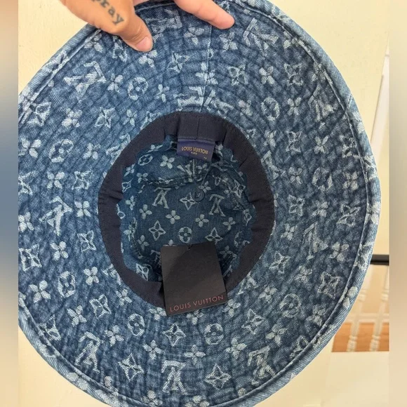 NWT LOUIS VUITTON DENIM BUCKET HAT - Picture 6 of 12